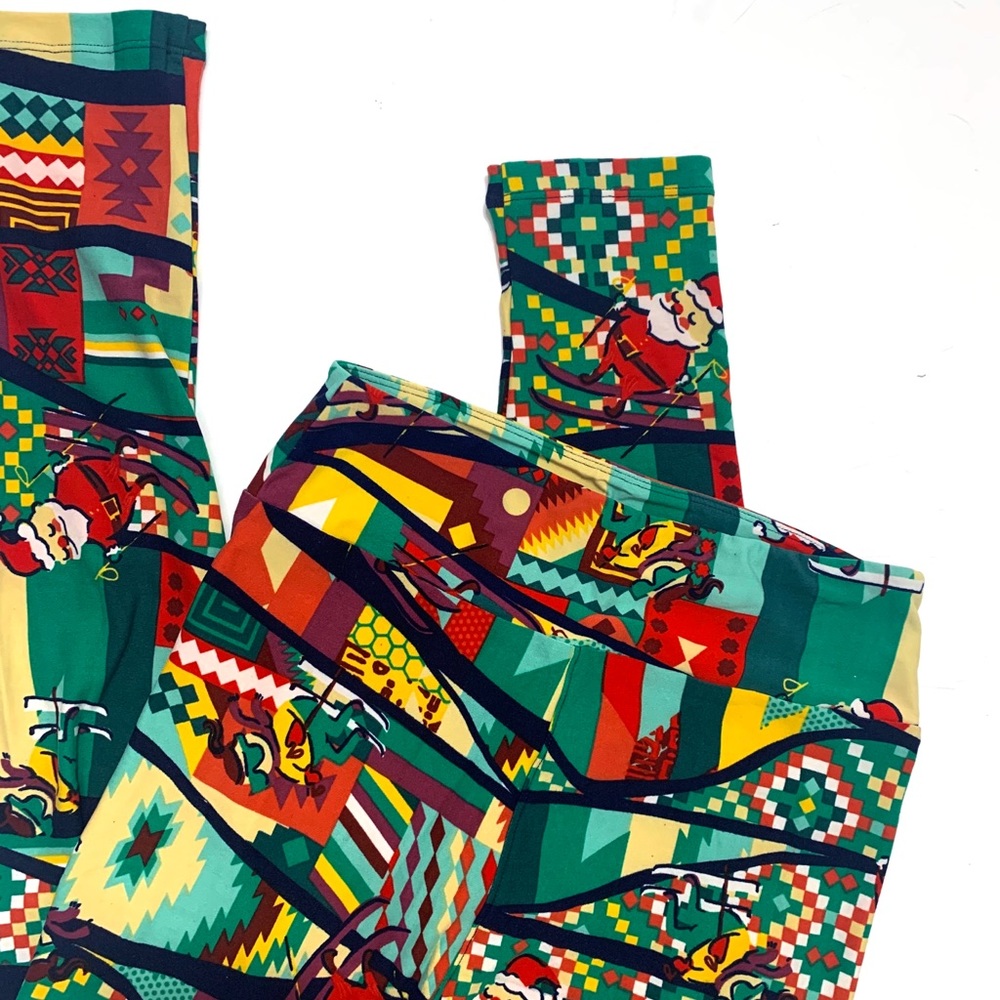 Lularoe Santa Claus Skiing Leggings OS